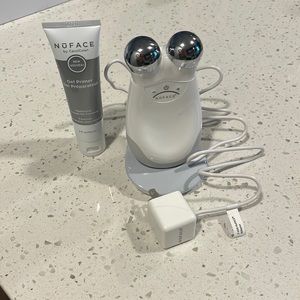 NuFace Trinity Facial Toning Device